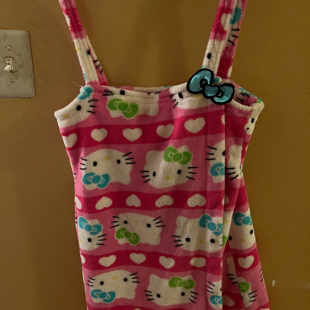 Pink Hello Kitty Velcro sleeveless robe size S